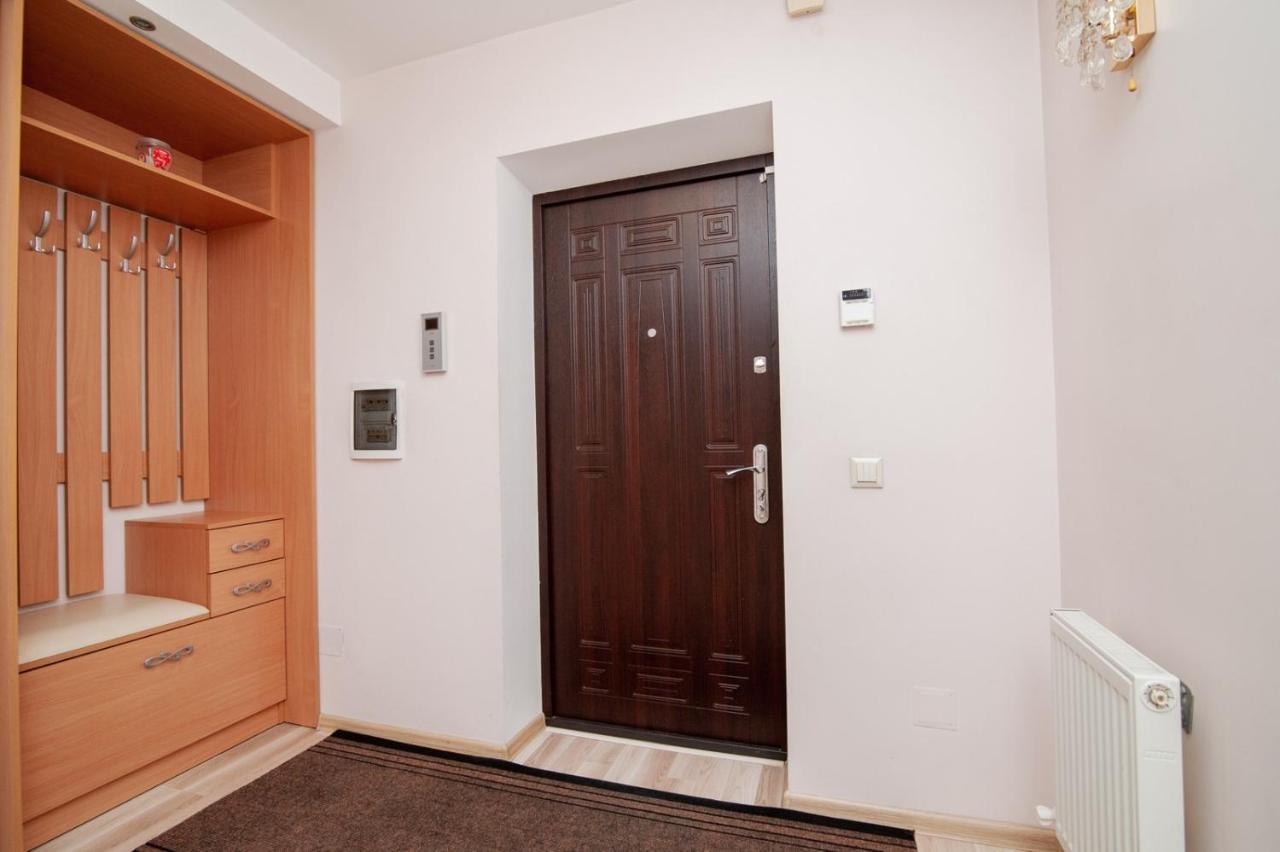 Lia*S Deluxe Apartment In The Center Chisinau Exterior photo