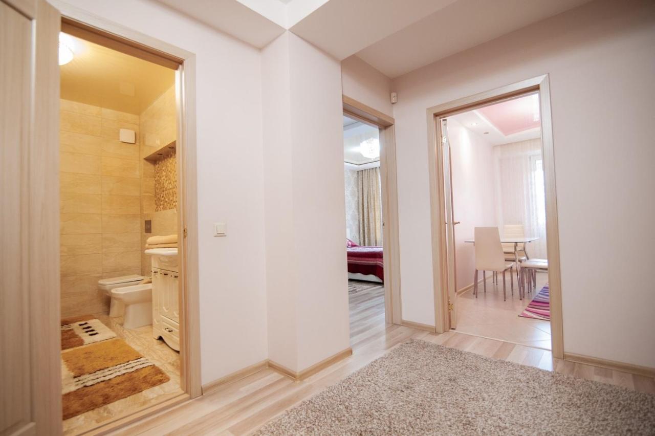 Lia*S Deluxe Apartment In The Center Chisinau Exterior photo