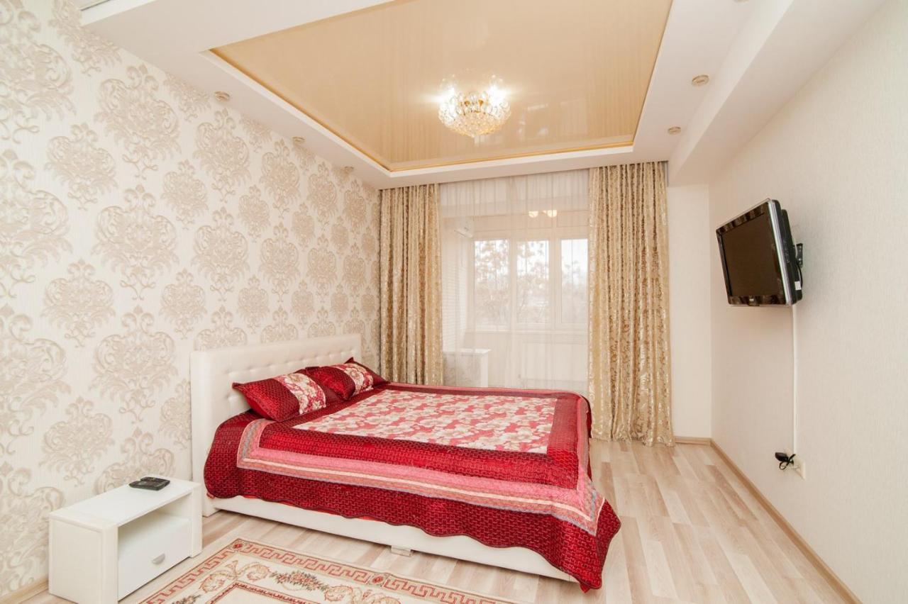 Lia*S Deluxe Apartment In The Center Chisinau Exterior photo